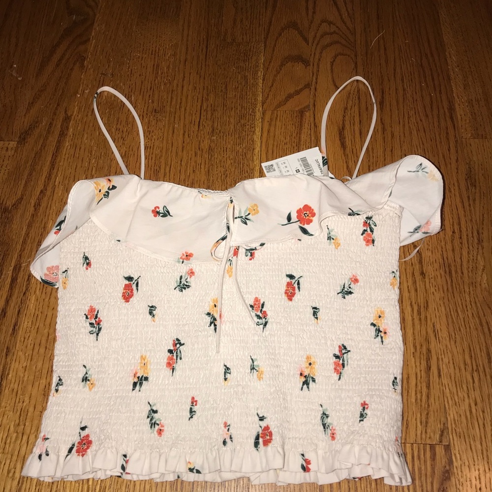 Floral ruched crop top